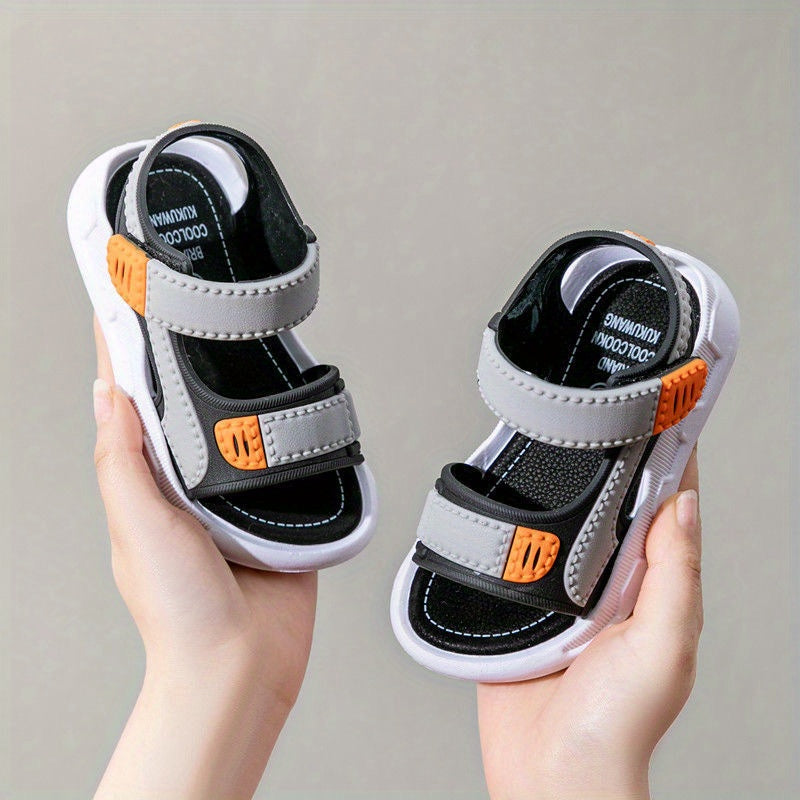 Boys' Summer Fashion Sandals: Comfortable PVC material with breathable design and magic tape closure, ideal for casual outdoor and beach use. Suitable for toddlers and young boys up to age