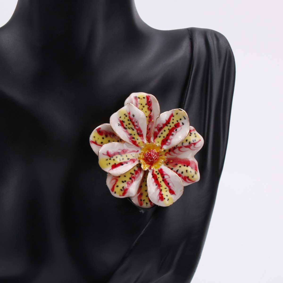 Exquisite Enamel Floral Brooch Pin - Distinctive Oil Drip Pattern, Suitable for Suits & Sweaters, Great Gift for Both Men and Women