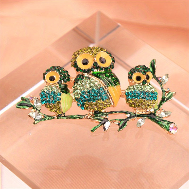 Exclusive Rhinestone Owl Brooch Pin, Sophisticated Owl Pin Perfect for Women, Quirky and Stylish Addition for Outfits, Purses, Ideal Christmas Present