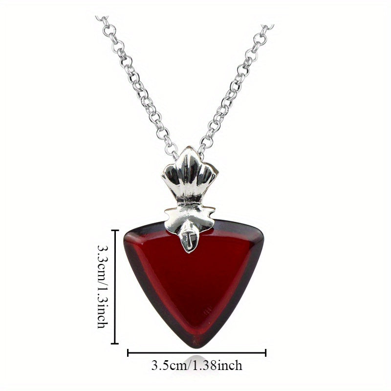 Introducing the new Fate/Zero cross-border anime peripheral - the Tohsaka Rin Heart-shaped Necklace. This pendant is suitable for both men and women, making it a portable and stylish accessory to show off your love for the series.