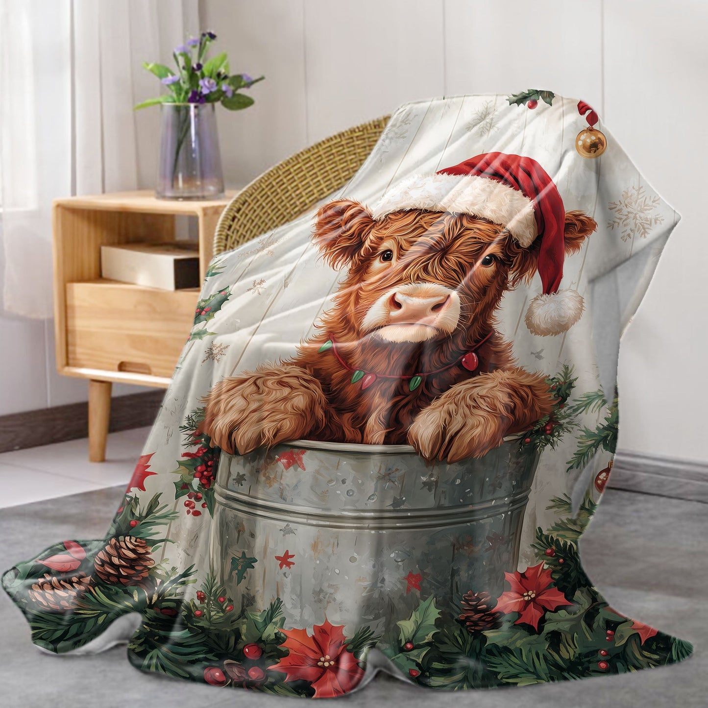 1-piece Christmas Highland Cow wearing a Santa Hat Ice Bucket Pattern Flannel Blanket. Made from soft knitted polyester, this throw is perfect for bed, sofa, office, camping, and all-season use. Featuring a mid-century style with a fabric weight of