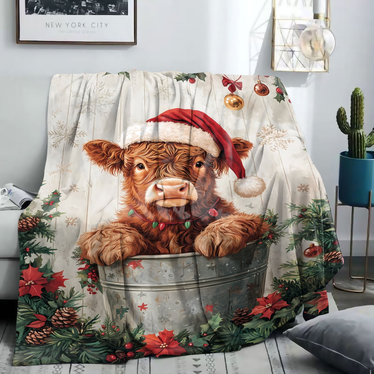 1-piece Christmas Highland Cow wearing a Santa Hat Ice Bucket Pattern Flannel Blanket. Made from soft knitted polyester, this throw is perfect for bed, sofa, office, camping, and all-season use. Featuring a mid-century style with a fabric weight of