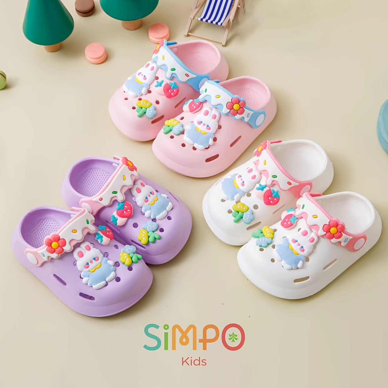 Cute cartoon girls' clogs, perfect for indoor and outdoor use, ideal for beach and garden with breathable non-slip EVA material.