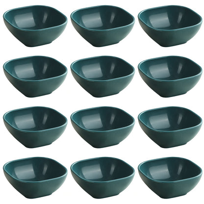 6 pack of 9.65 cm square dessert bowls made of rust-resistant polypropylene (PP). Ideal for serving condiments, jam, and side dishes in the home kitchen and dining.