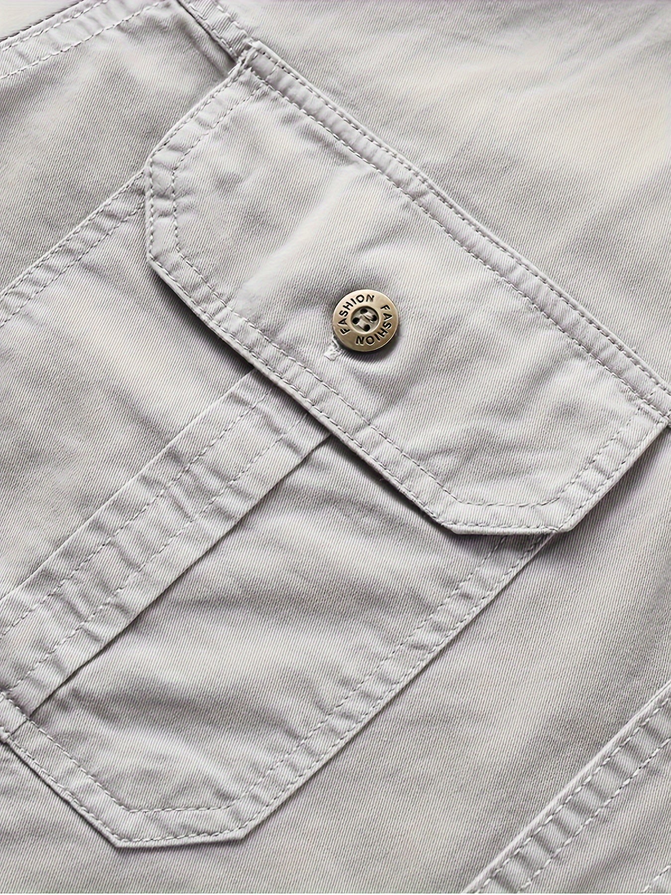 Men's Summer Cotton Cargo Shirt: Casual, Lightweight with Dual Pockets and Button-Up Collar.