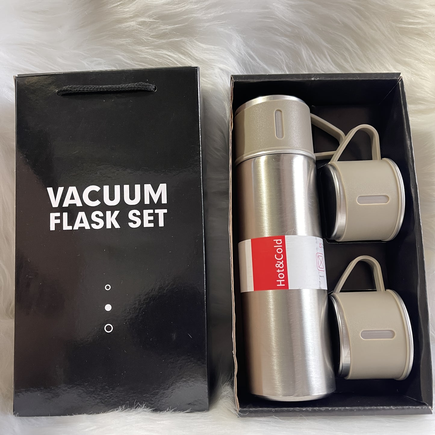 Popular stainless steel vacuum insulated cup with lid for hot and cold drinks, ideal for coffee, tea, and water, perfect for outdoor activities, beloved by all ages.