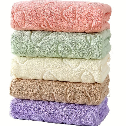 5 soft and absorbent cartoon bear towels in pastel colors. Quick-drying and ideal for use in bathroom, kitchen, living room, and bedroom. Perfect holiday gift. Plush fabric with cartoon