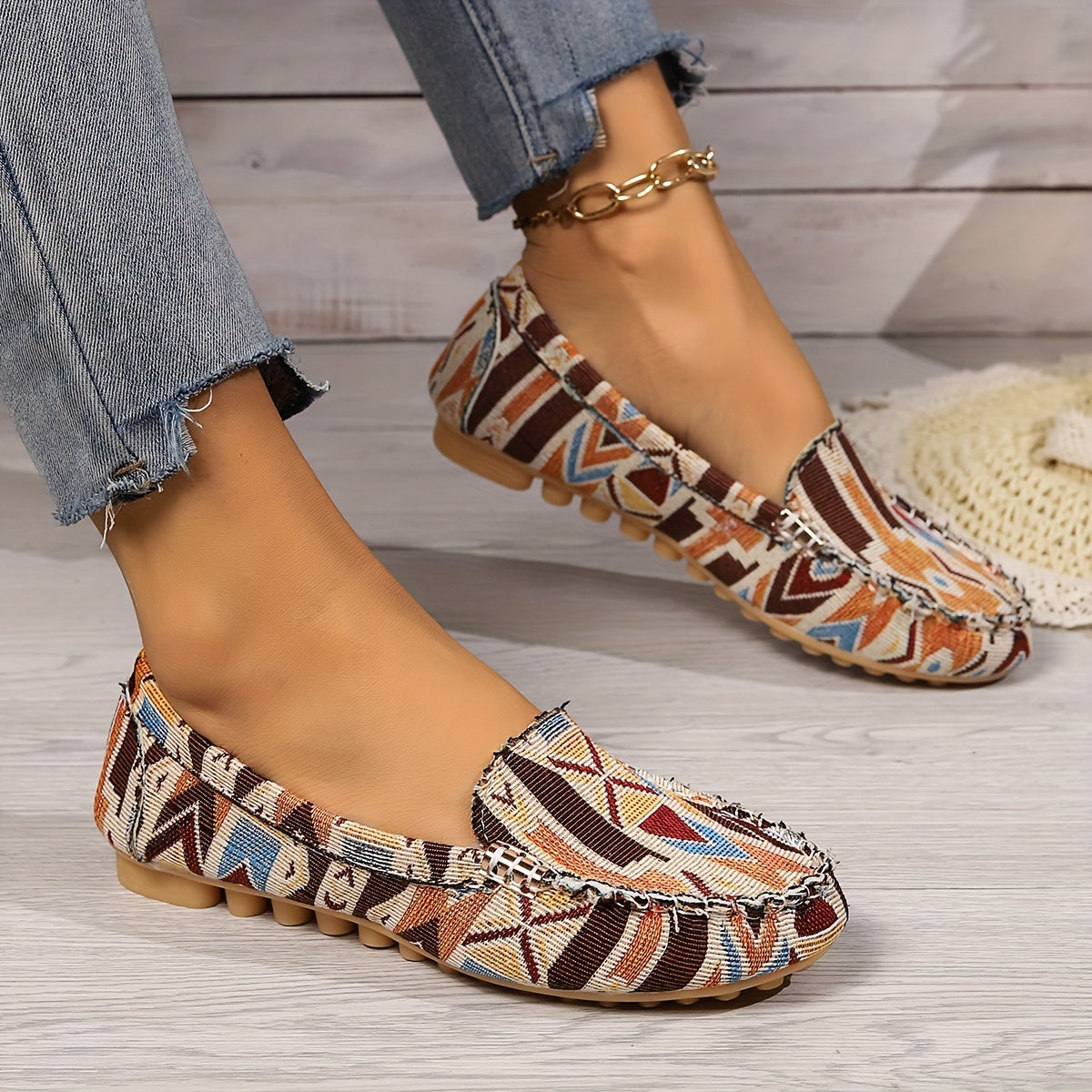 Women's printed flat loafers - stylish slip-ons, comfy & lightweight.