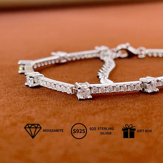 Chic Antique Bohemian 925 Sterling Silver Moissanite Bracelet - 1.67ct, December Birthstone, Perfect for Everyday Wear & Holiday Present, Includes Gift Box, Hand Chain Included.