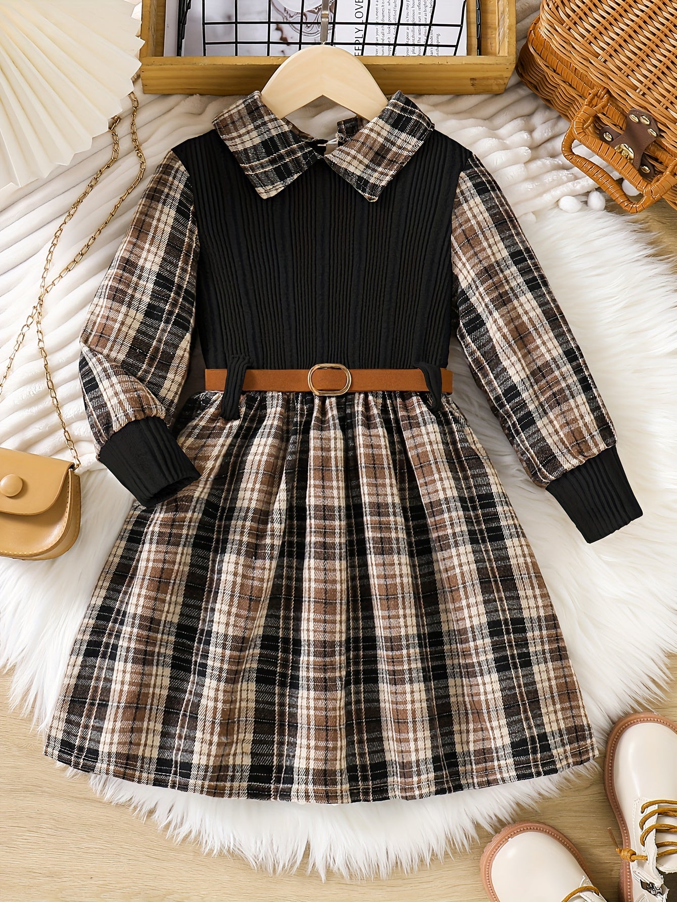 Long sleeve, collared knit fabric dress for spring and autumn fashion. Elegant girls' plaid patchwork dress with belt.