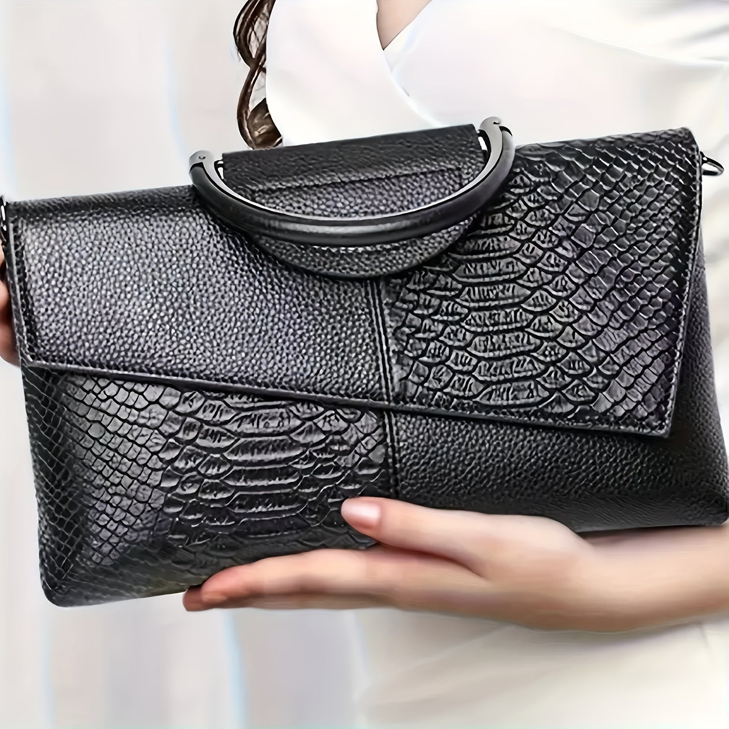 Crocodile Pattern Faux Leather Handbag for Work and Shopping, with Magnetic Closure in Black.