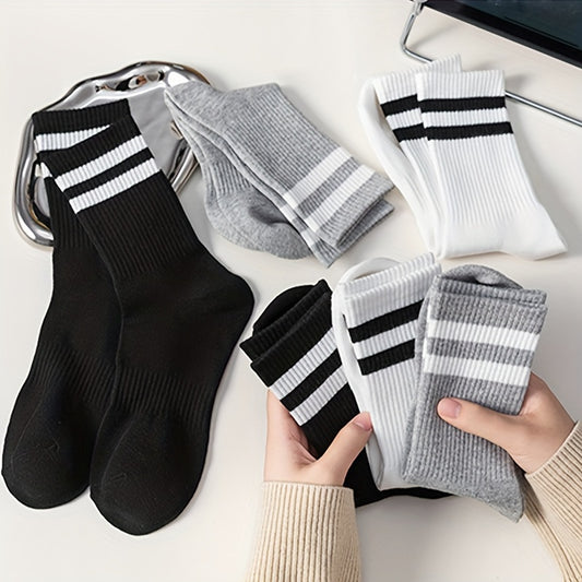 3 out of 6 pairs of women's breathable sports socks are striped.