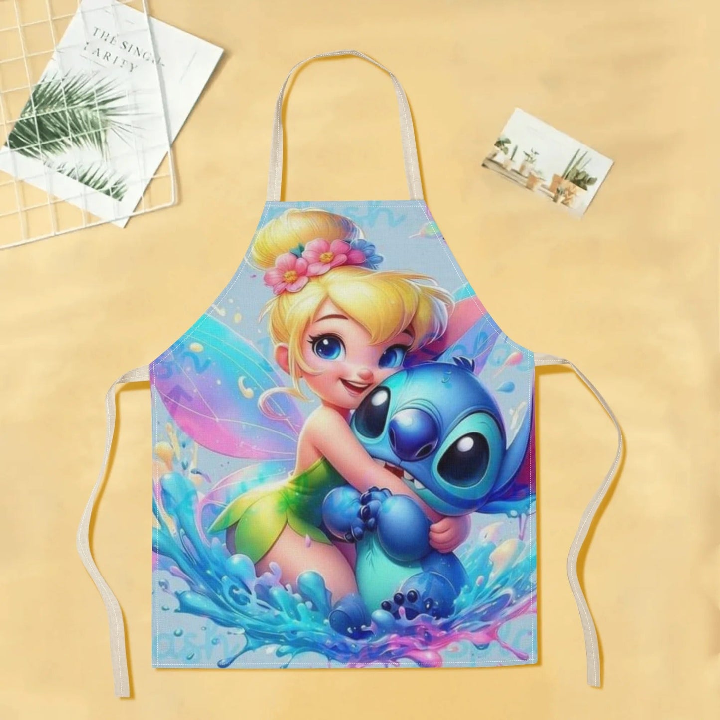 Disney has released a chic waterproof apron adorned with cute cartoon characters such as Mickey, Minnie, Winnie the Pooh, Stitch, and others. This apron is both stylish and functional, with a sleek and elegant design that is perfect for use in hotels