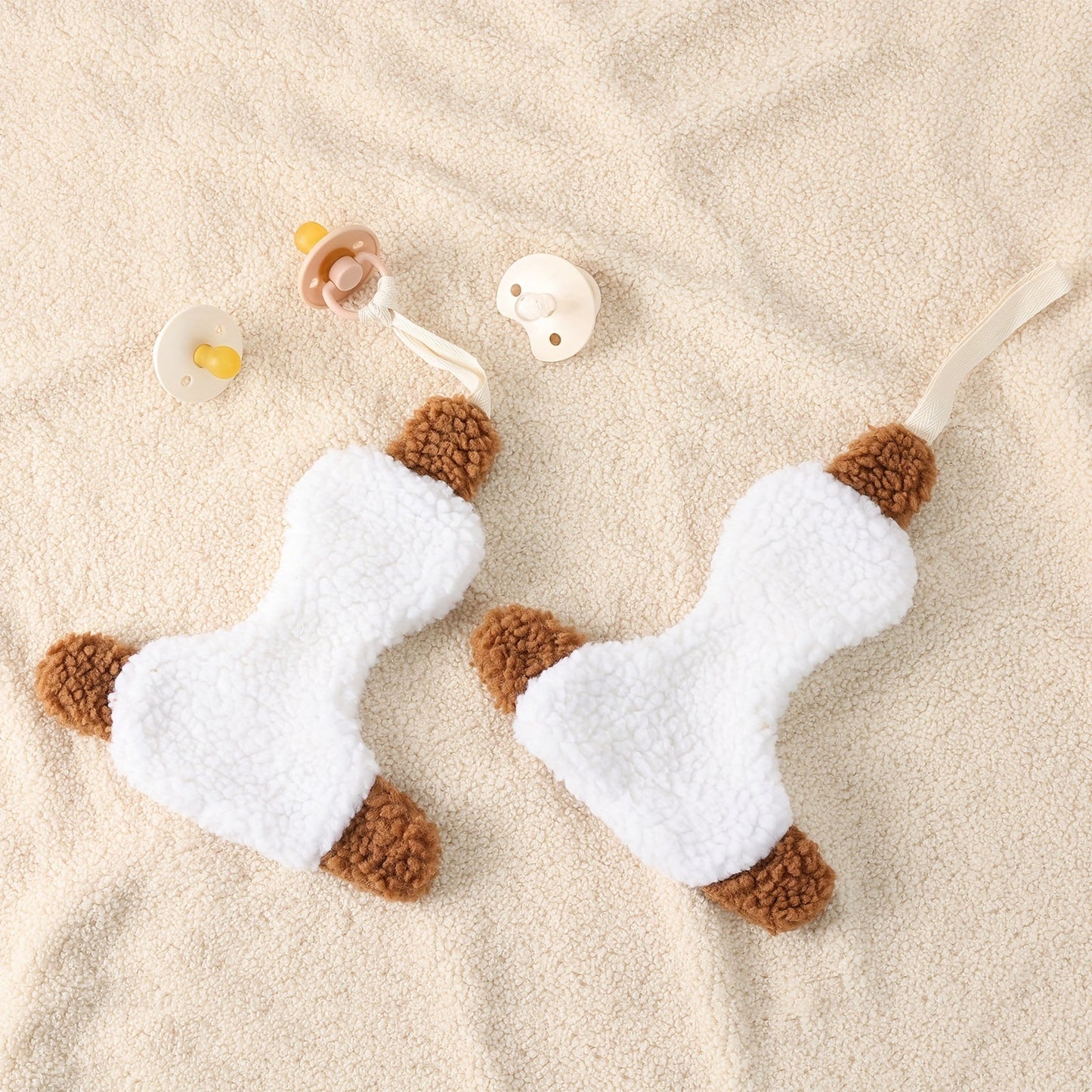 Cozy Duck Sherpa Dual-Color Soothing Item Clip - Regular Size, White | Children & Baby Care Accessory