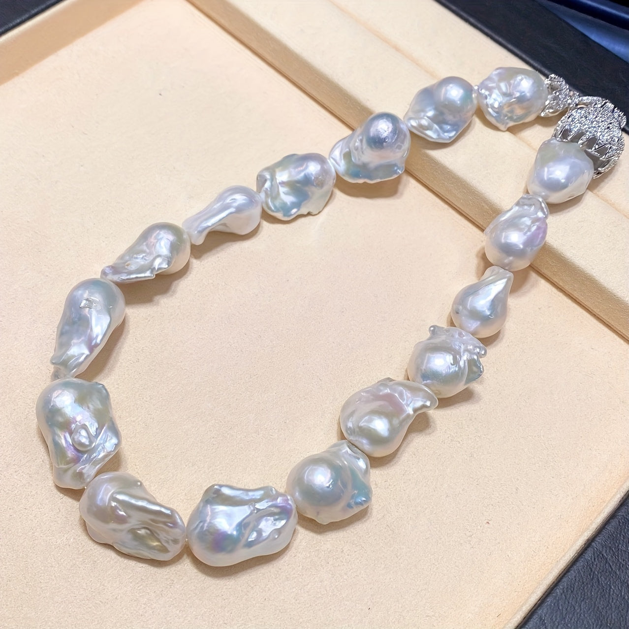 Large Baroque Freshwater Pearl Necklace with Irregular Sweater Chain, Clavicle Jewelry in French Style. Comes with Gift Box and features Slight Imperfections and Synthetic Cubic Zirconia. Suitable for All-Season Wear, Ideal for Parties & Holidays.