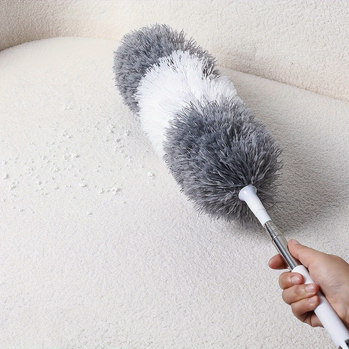 Reach further with our adaptable Microfiber Duster, featuring a flexible head that can be bent to fit tight spaces. This duster is reusable, washable, and perfect for cleaning high ceilings, furniture, and cars. Great for keeping your bedroom, bathroom