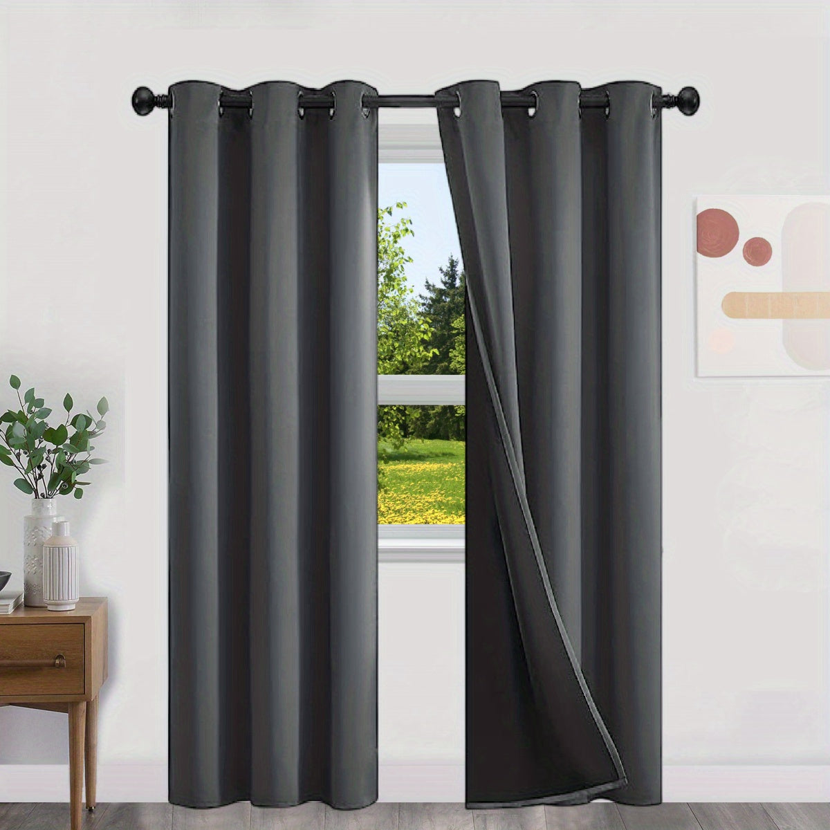 100% opaque blackout curtains, with a layer of lining included, 2 pieces.