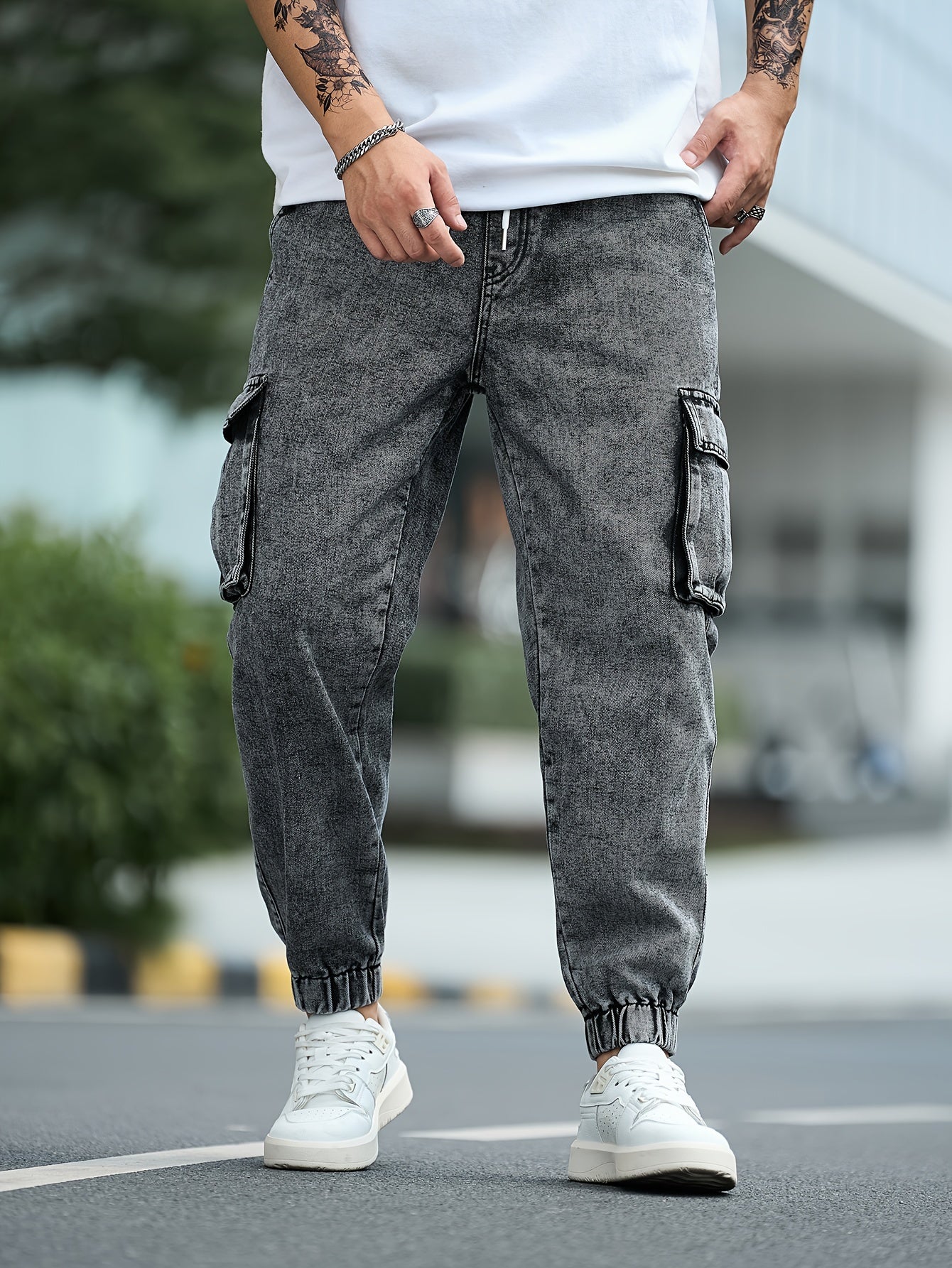 Plus size men's snowflake washed denim cargo pants with elastic waistband, casual, non-stretch, machine washable for fall/winter.