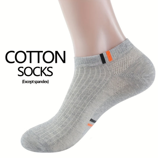 6 pairs of men's low-cut ankle socks made from a lightweight cotton blend with stretch and heel protection for spring/summer comfort.