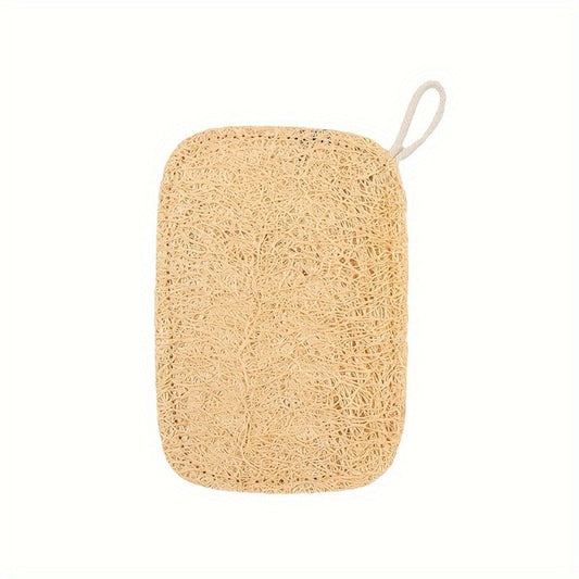 Get 5 pieces of natural loofah exfoliating body scrubbers that can be used for face and body, as well as for kitchen and bathroom cleaning. Made of high-quality plant fiber, these scrubbers make the perfect Christmas gift.