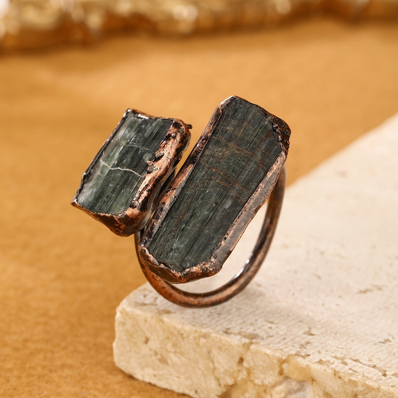 Vintage Amethyst, Green Fluorite, Tourmaline, and Agate Boho-Chic Adjustable Ring with Exquisite Natural Stone Design - Ideal for Parties and Gift Giving