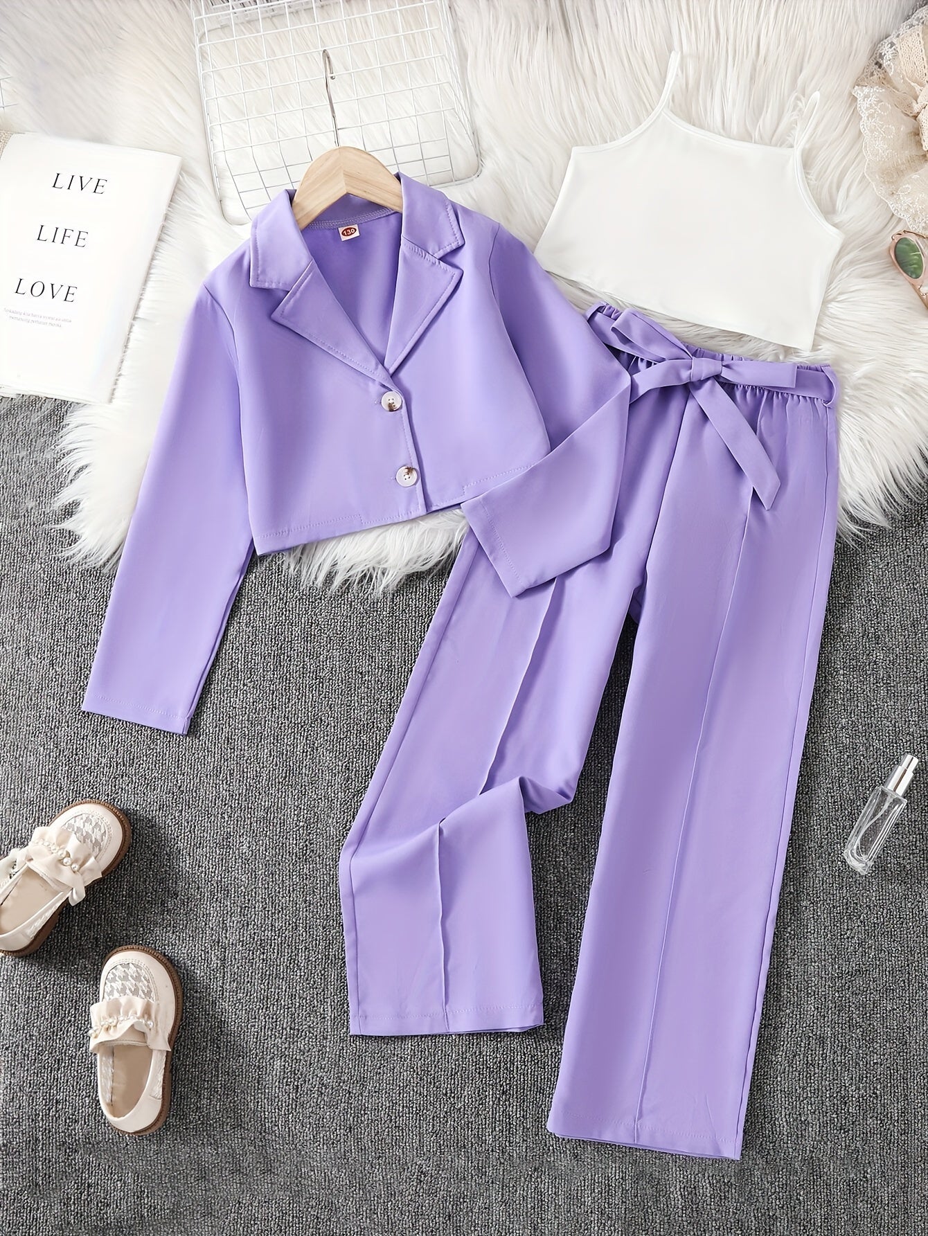 Stylish 3-piece Blazer Set for Girls with Sleeveless Vest and High-Waist Pants, Ideal for Fall and Outdoor wear.