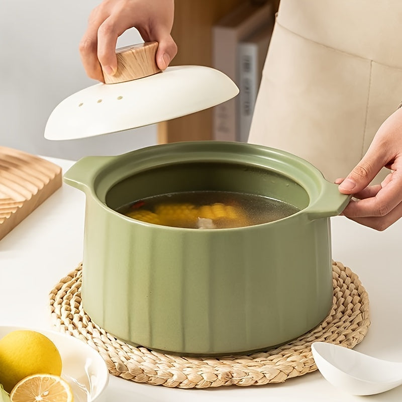 Large 2.8L Matcha Green Ceramic Casserole with Handle - Non-Stick, Easy to Clean Cooking Pot Perfect for Entertaining at Dinner Parties