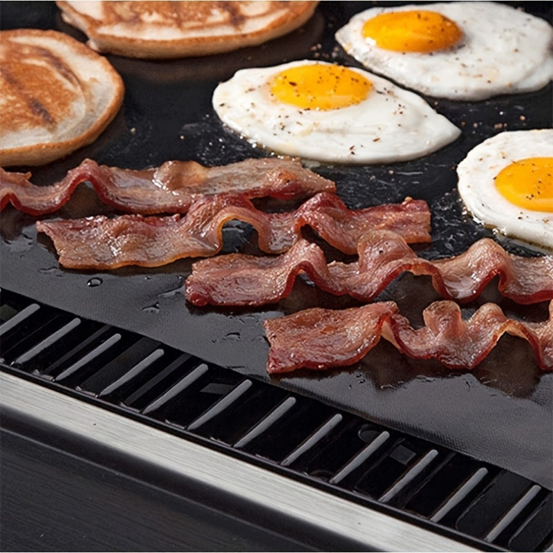 One-piece Long-lasting Silicone Baking Mat with Non-Stick Coating - Eco-friendly and Resilient, Suitable for Electric and Gas Ovens, Great for BBQs and Outdoor Cooking.