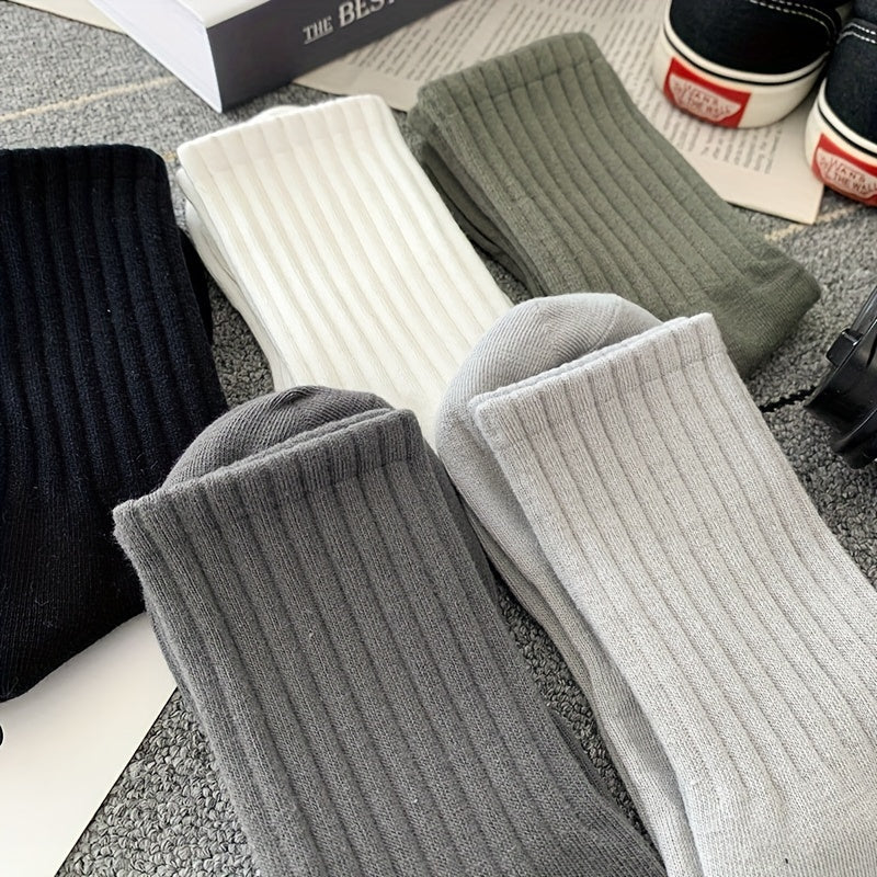 5 pairs of breathable, comfy crew socks for outdoor and all-season wear.