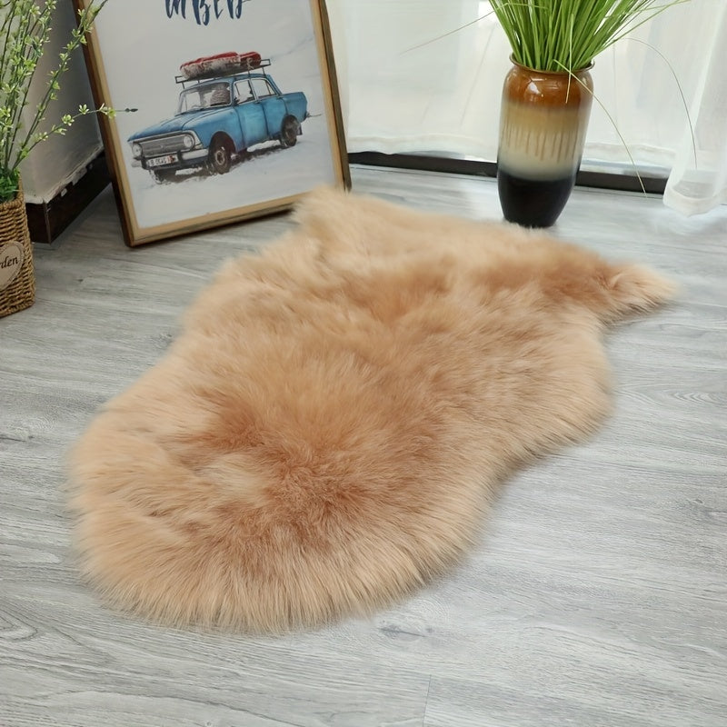 Made from soft polyester fiber, this washable and fluffy carpet resembles a rug, ideal for luxurious living rooms and bedrooms. It is perfect for both chair cushions and sofa pillows.