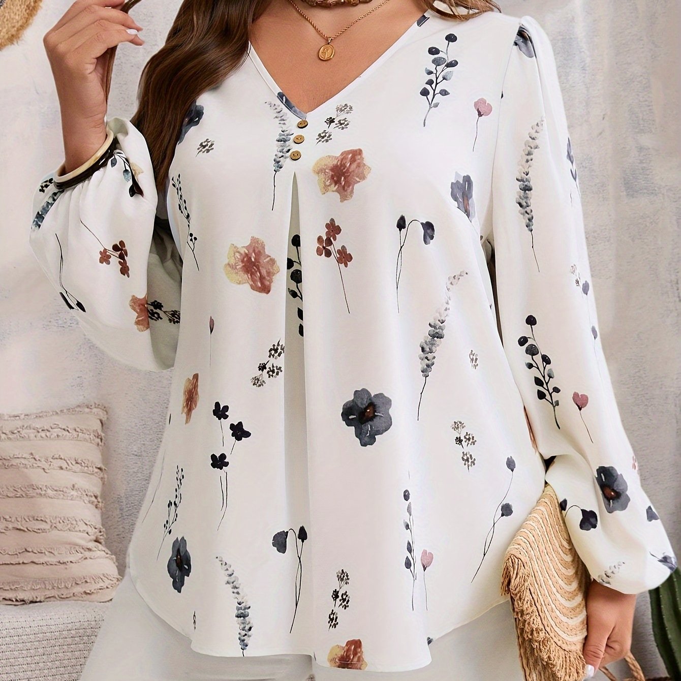 Elegant V Neck Floral Blouse with Lantern Sleeves for Plus Size Women in Spring & Fall