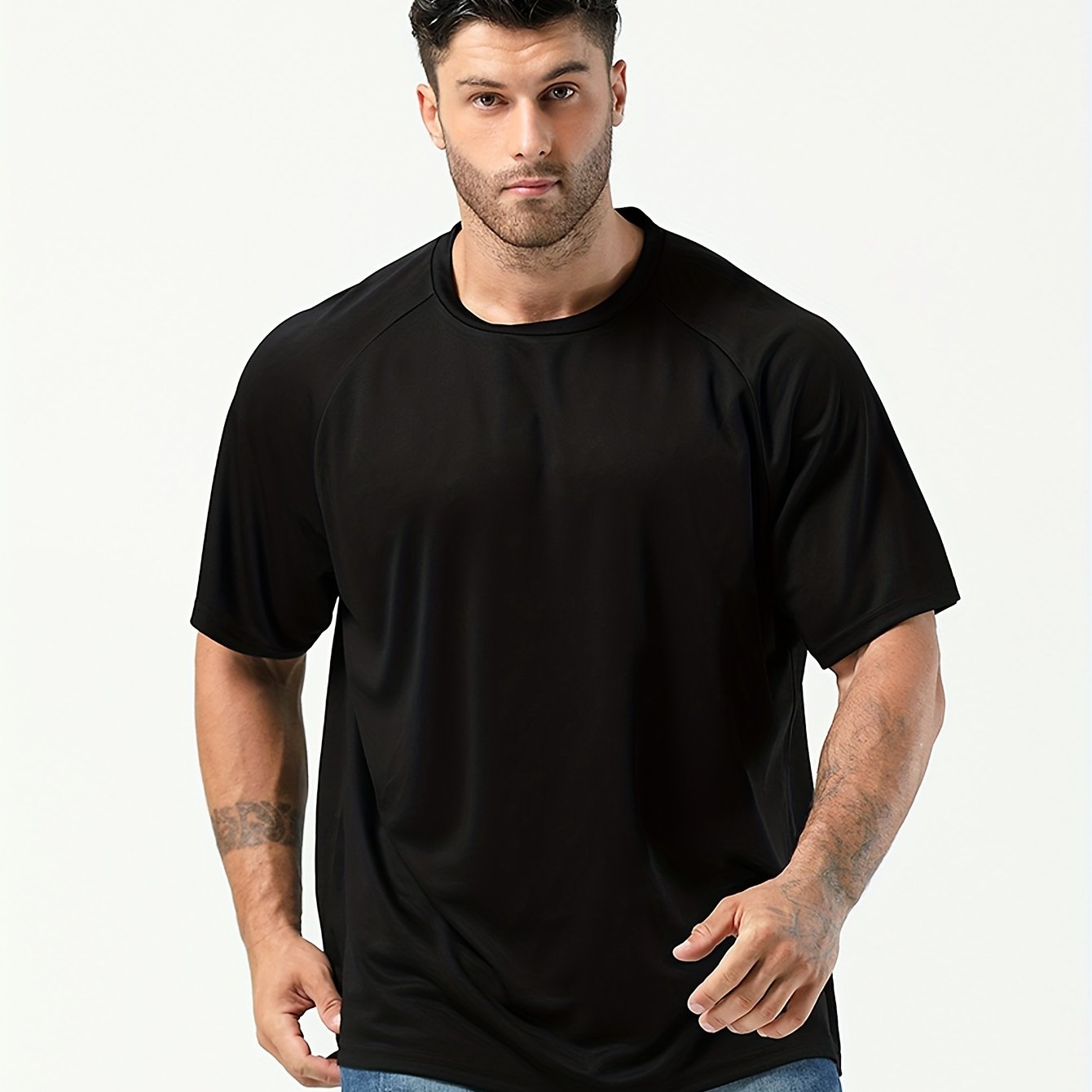 Plus-size men's moisture-wicking short-sleeve T-shirt for casual sports.