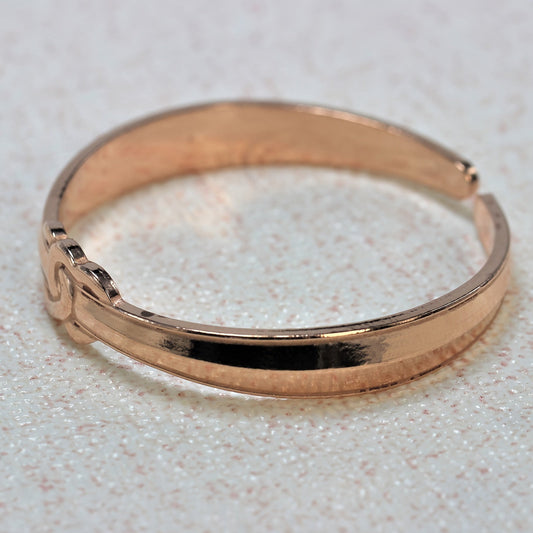 Stylish Copper Bangle Bracelet: Ideal for Daily Wear and Special Presents - Great for Girlfriends, Moms, and Female Companions