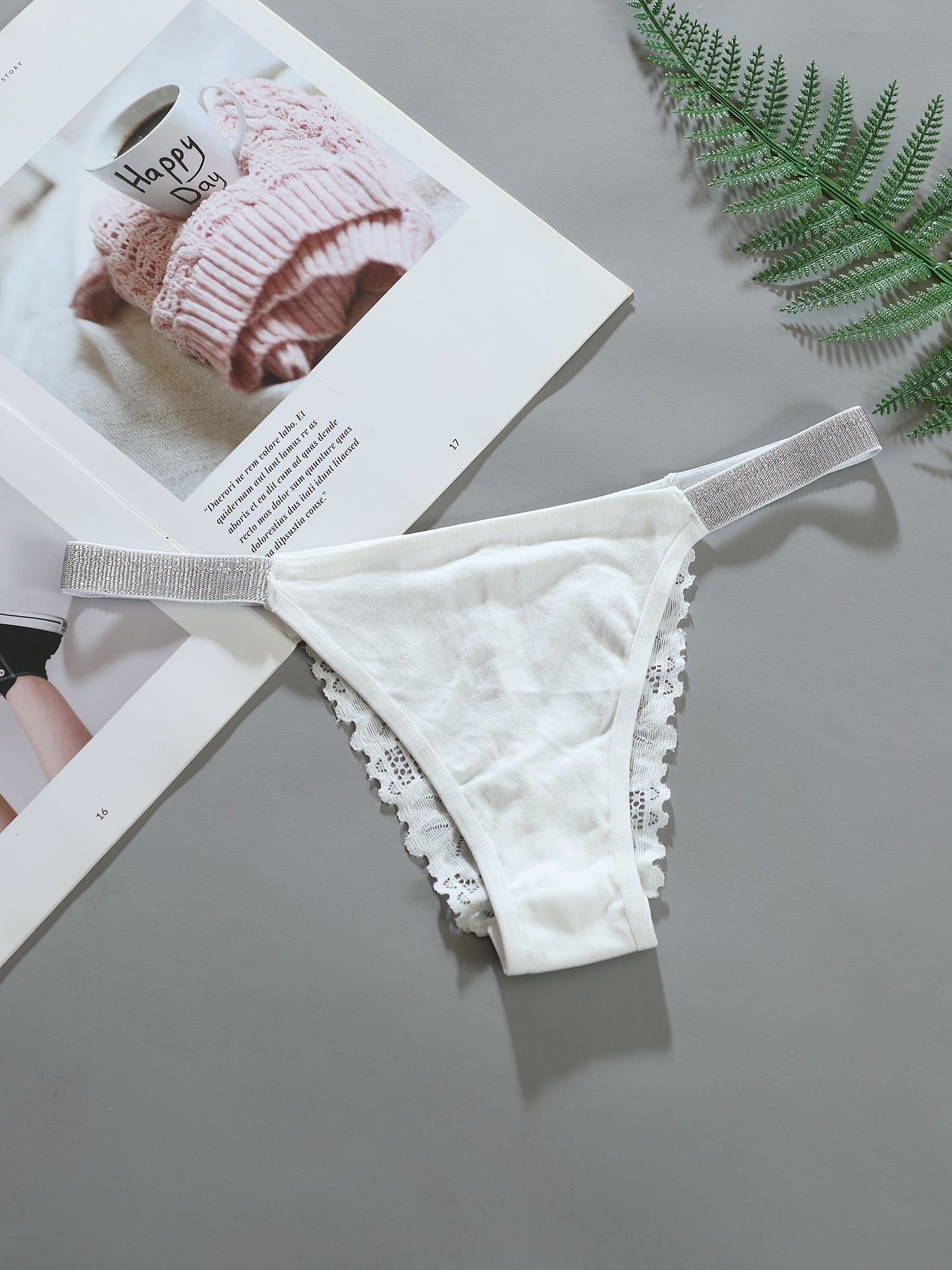 Lace sexy bra and brief set with skin-friendly seamless thong.