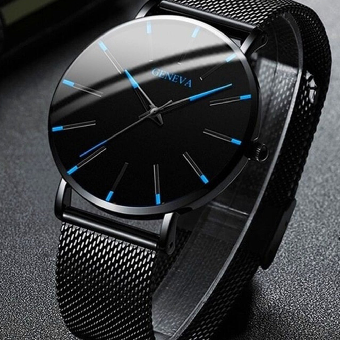 Timeless Men's Quartz Watch with Minimalistic Business Design, Perfect for Gifting