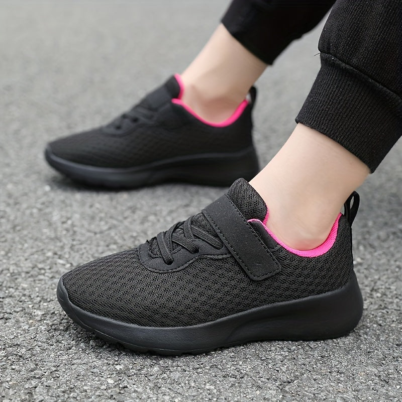 Mesh running shoes for girls with casual athletic style, magenta accent, available in sizes 28-40. Perfect for spring and fall with EVA sole and PU insole.