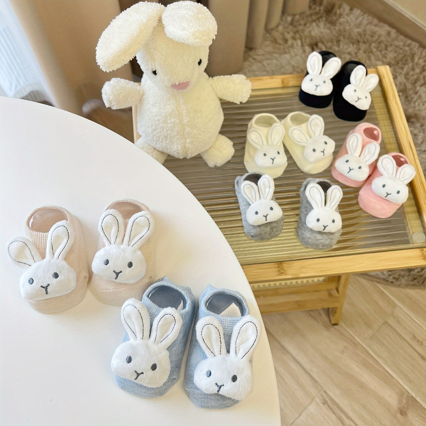 Cute bunny cartoon socks for kids, made of soft, breathable cotton blend with non-slip grips and no-show design. Suitable for all seasons.