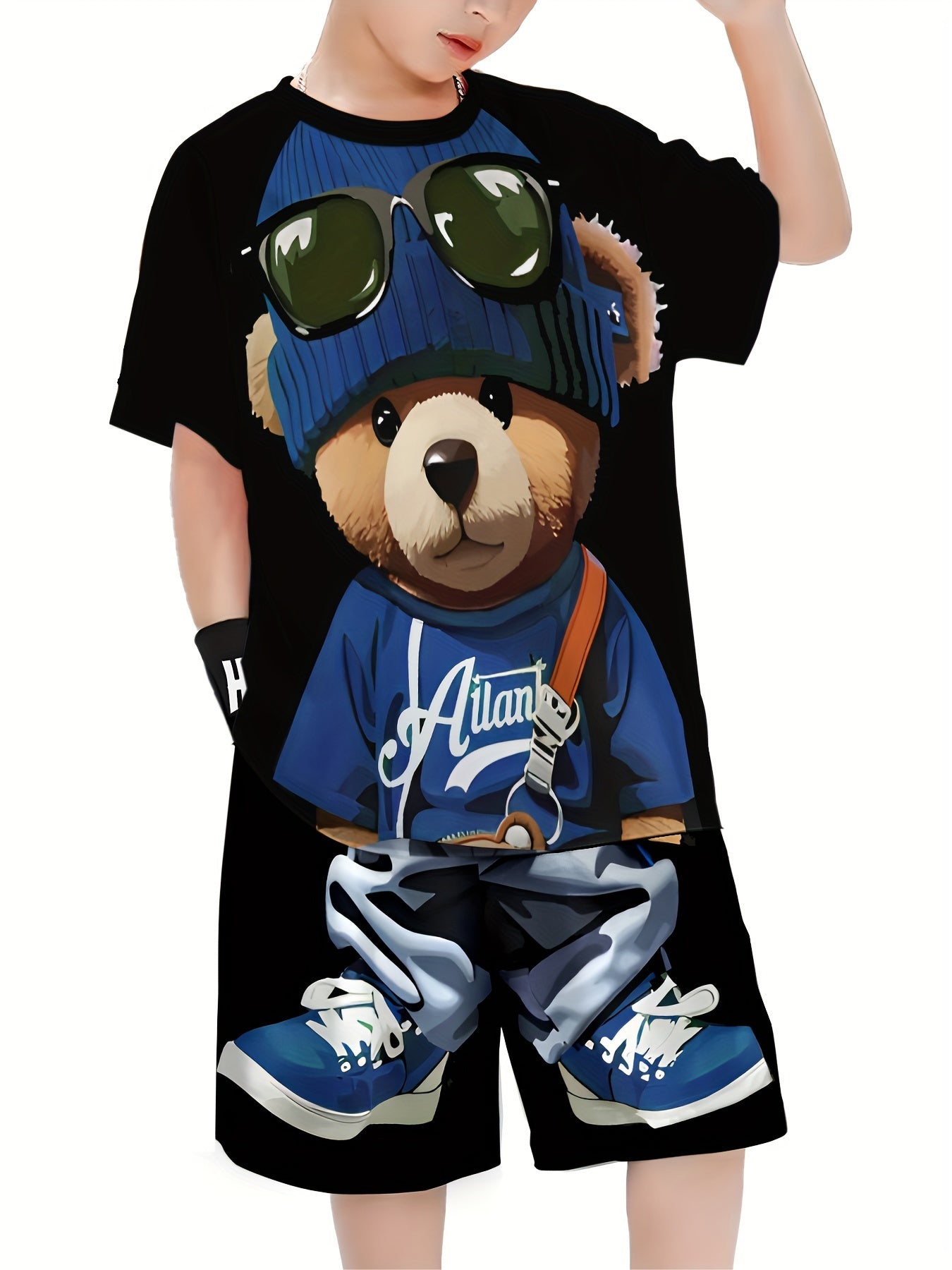 Children's bear print t-shirt and shorts set, casual party outfit made of polyester. Features round neck, short sleeve, loose fit, and random print. Suitable for spring/summer/autumn for