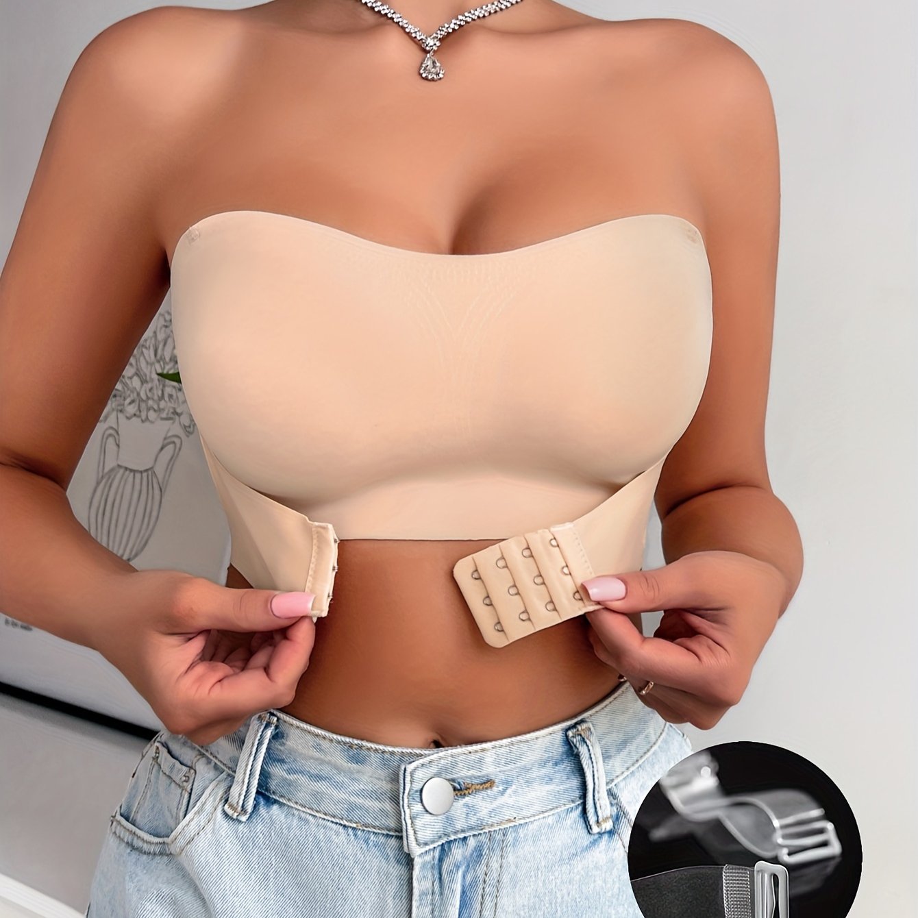 Comfortable and supportive wireless bandeau bra for women, with seamless design and full coverage.