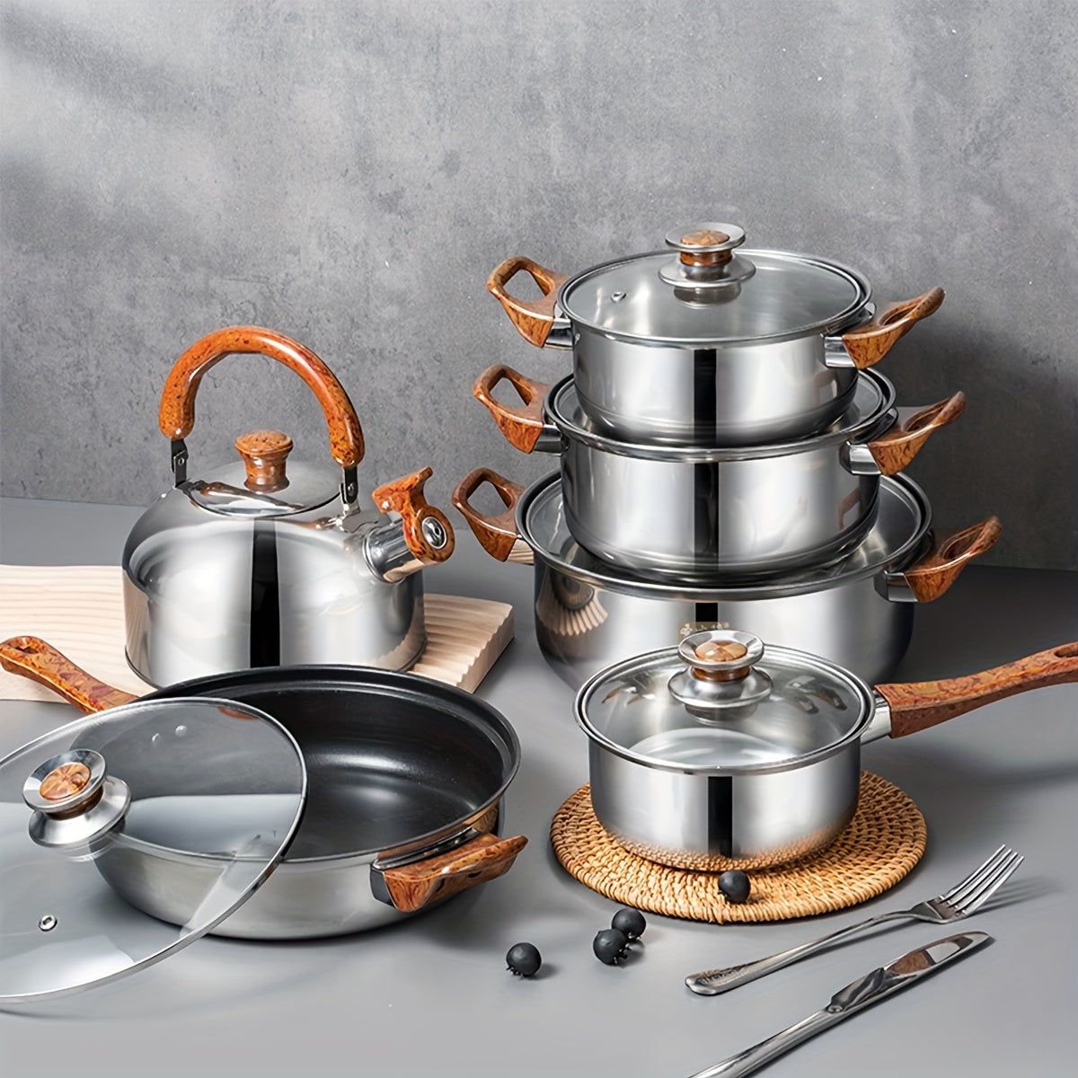 Stainless Steel Cookware Set - 12 Pieces of Durable, Easy-to-Clean Pots and Pans with Lids, Including Kettle, Saucepan, and Frying Pan - Perfect for Home, Outdoor Camping, or Restaurant Quality Kitchen Essentials