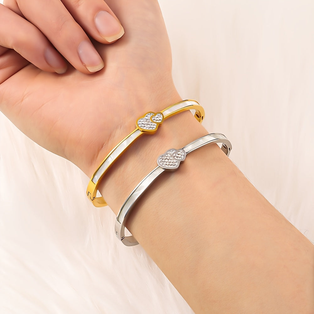 Elegant Gold-Plated Stainless Steel Bangle adorned with Rhinestone Accents - A Versatile and Luxurious Accessory for Both Casual Wear and Gifting