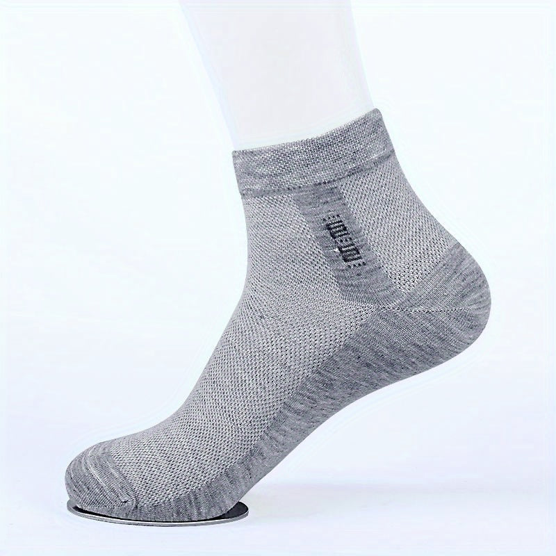 3 pairs of men's ultra-thin, anti-odor, sweat-absorbing, breathable, and comfy summer socks.