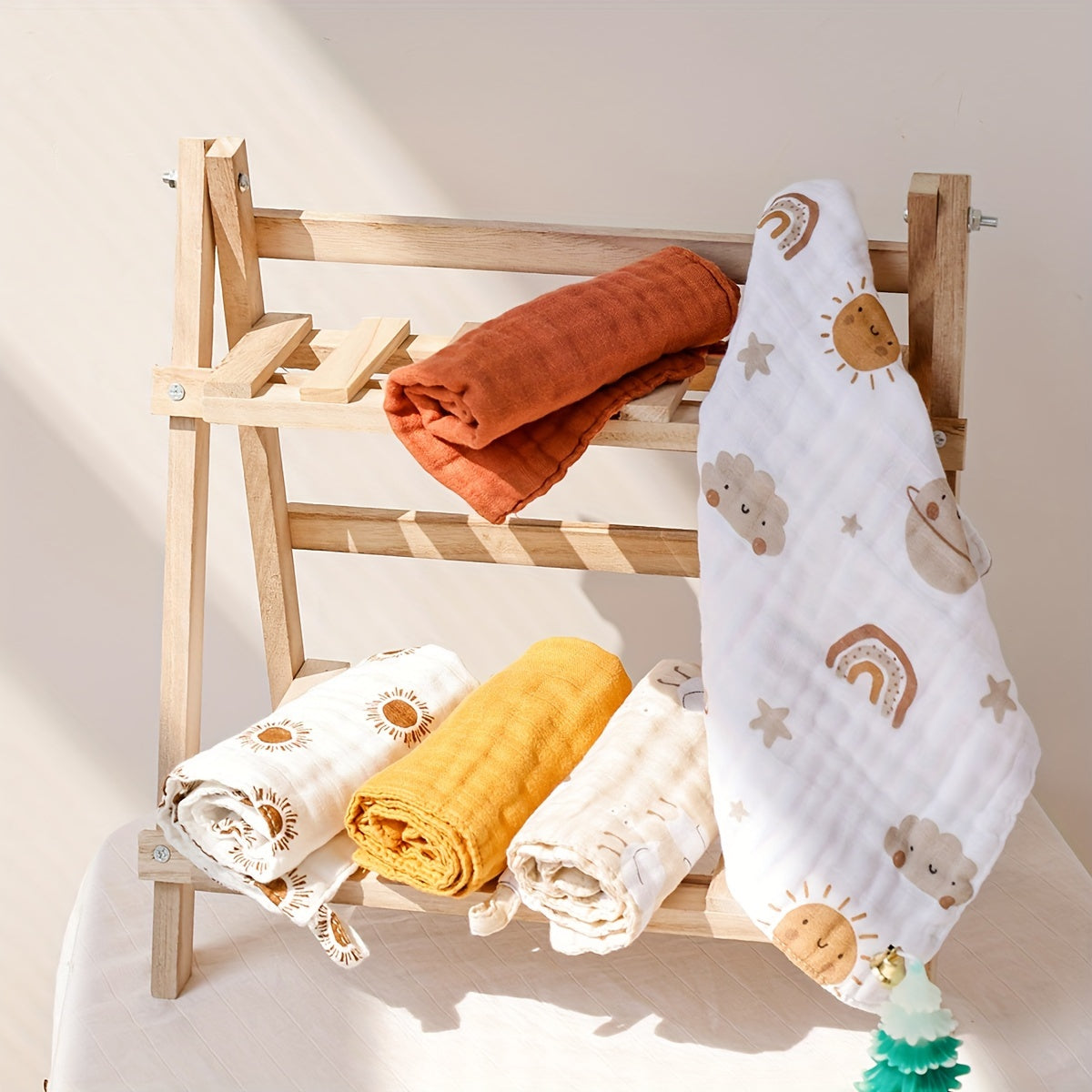 Set of 5 Bamboo Muslin Square Towels, 4 Layers of Soft Bath Towels, Featuring Cute Prints and Solid Colors - Perfect for Burp Cloths