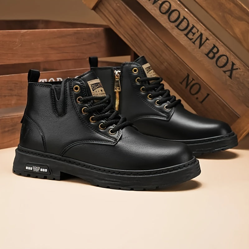 Fashionable lace-up men's boots, perfect for everyday walking and outdoor activities.