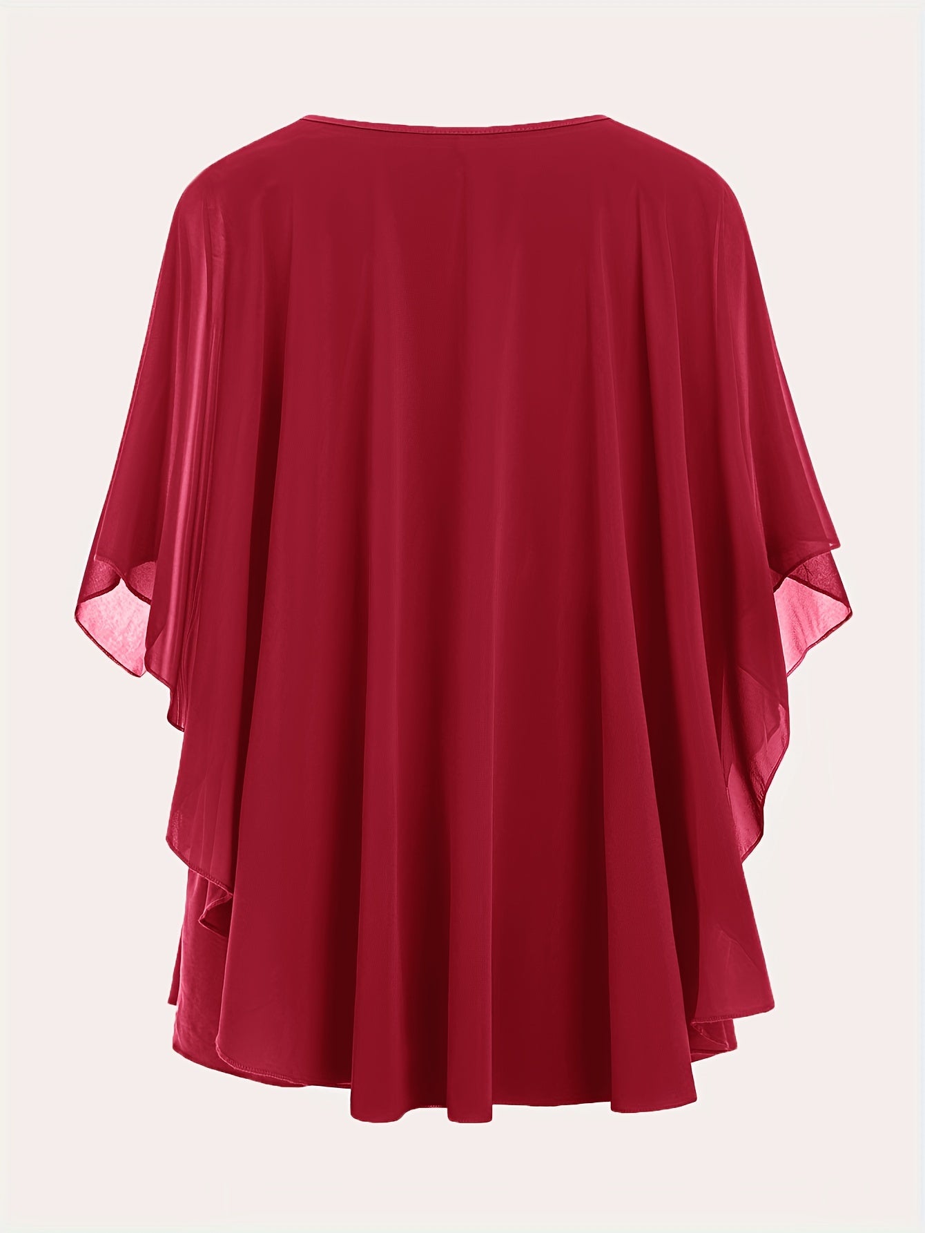 Solid ruched blouse with crew neck and short sleeves in plus size, perfect for spring.