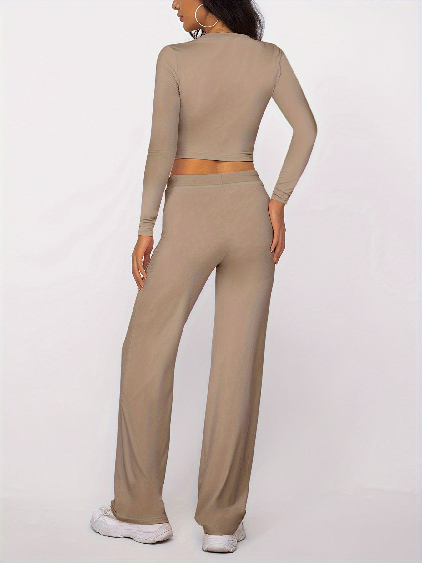 Modal ribbed long sleeve pajama set inspired by the Kardashians. Made of 95% modal and 5% spandex for comfort all year round.