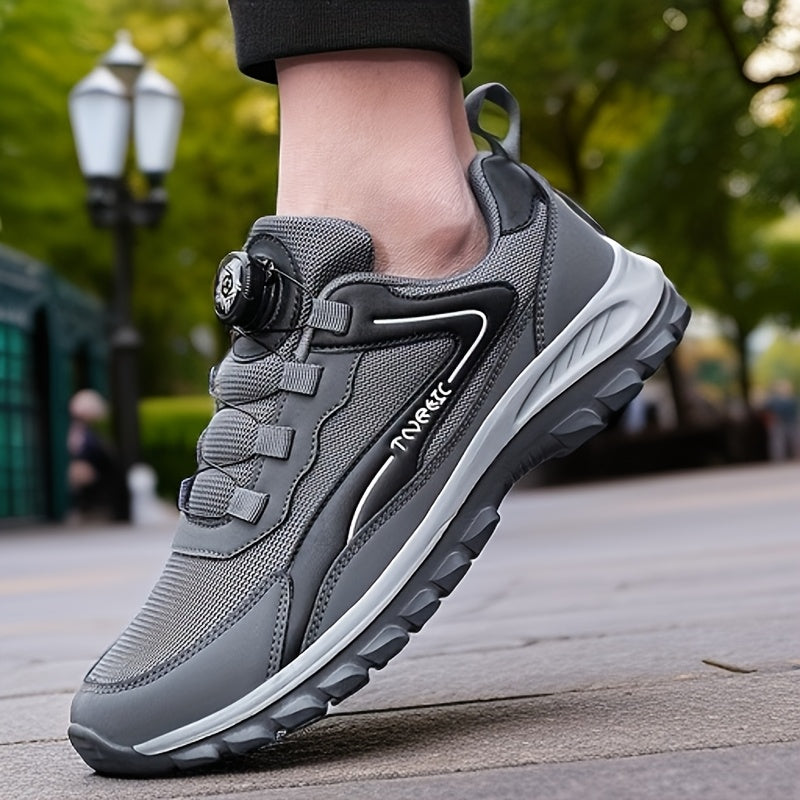 New lightweight and breathable outdoor shoes designed for middle-aged and elderly individuals for leisure activities and sports like road walking, morning exercise in the park, and street