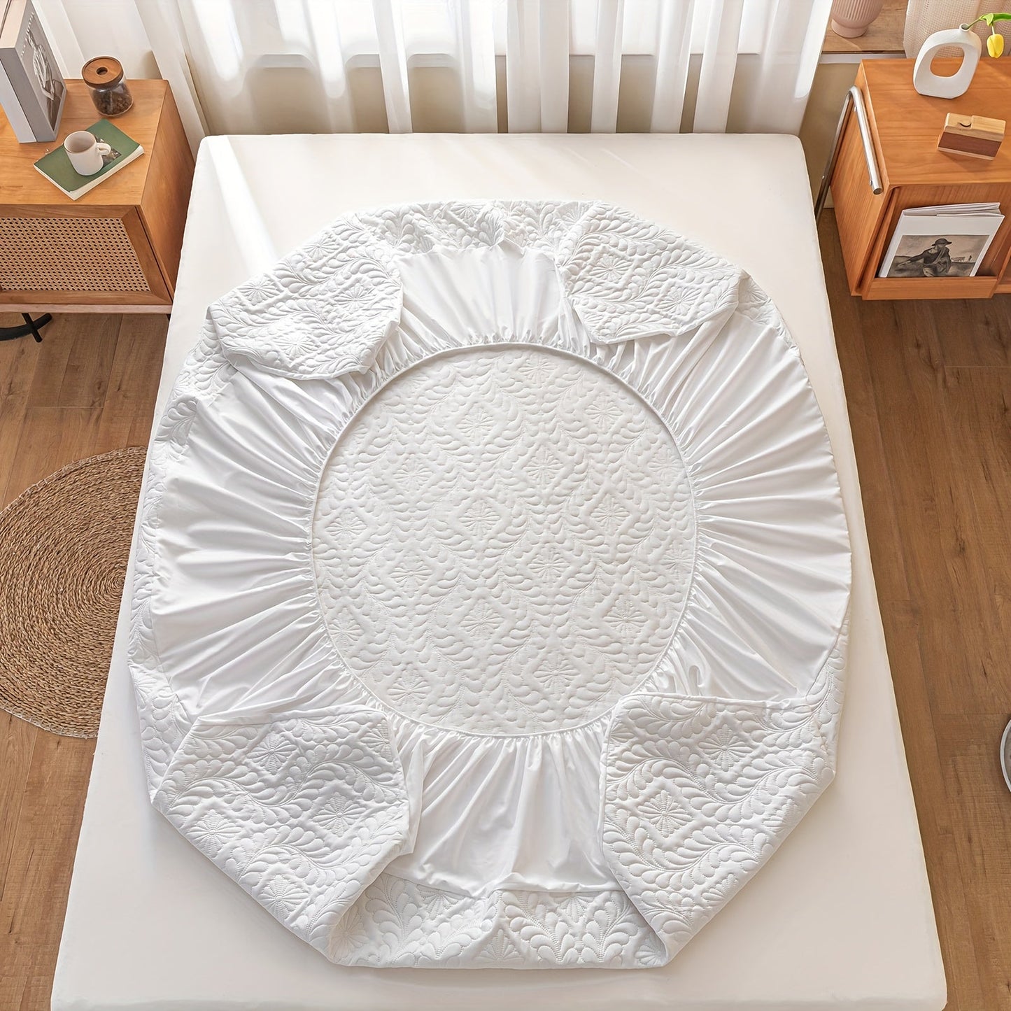 One set of two pieces of 100% waterproof mattress protector pillowcases made of 3D air bamboo fabric. The mattress cover is designed to provide cooling and is smooth, soft, and breathable. It is noiseless and washable, with a deep pocket size ranging