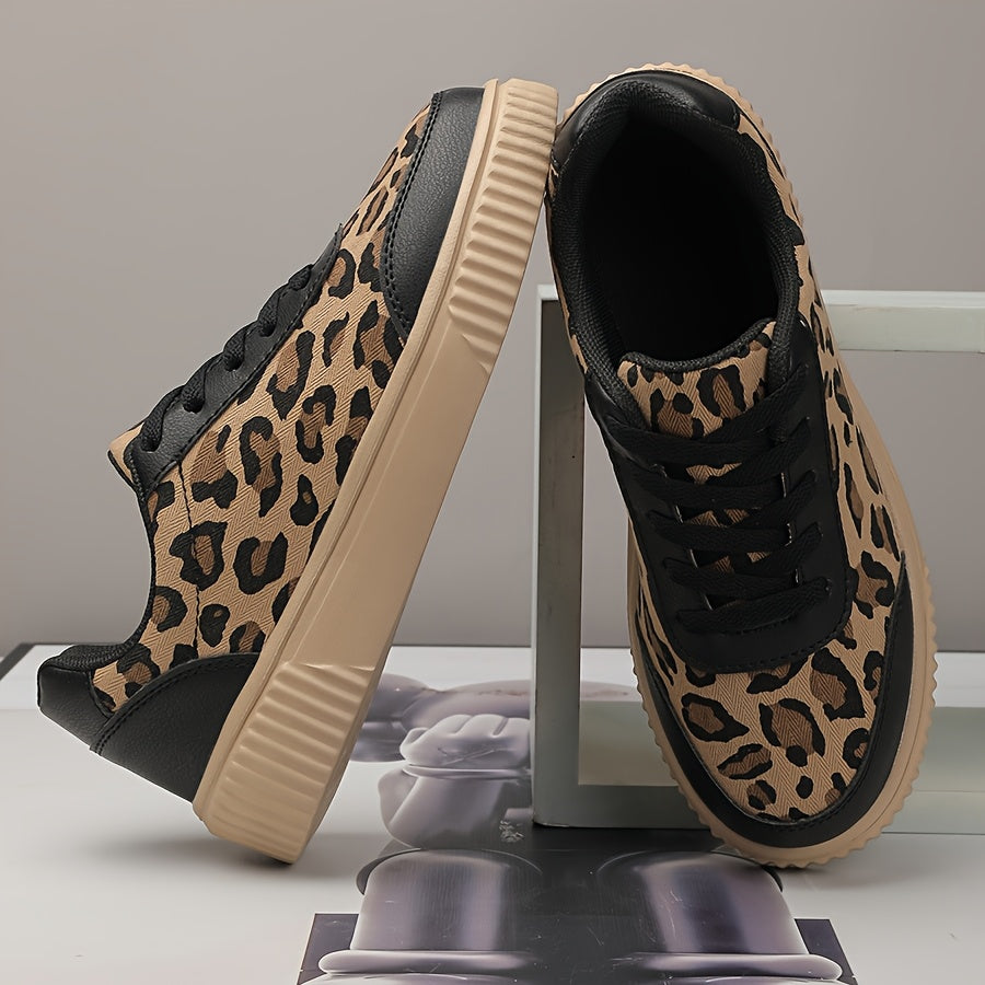 Comfortable flat casual shoes with leopard print for women, suitable for outdoor activities all year round. Made with fabric lining and insole, MD sole, lace-up closure, and regular toe