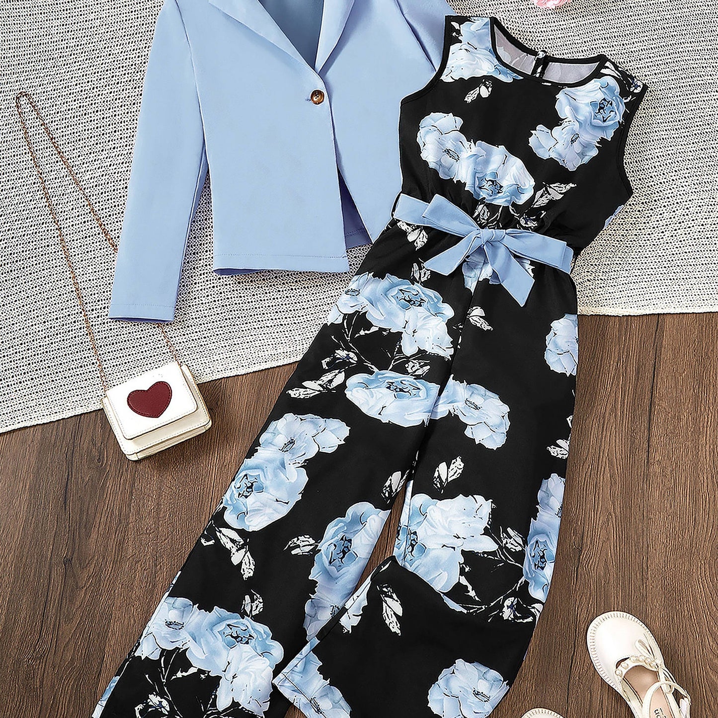 Girls' casual suit with a floral jumpsuit, perfect for outdoor wear.